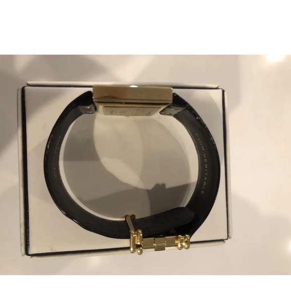 CHANEL WATCH - Picture 6 of 16